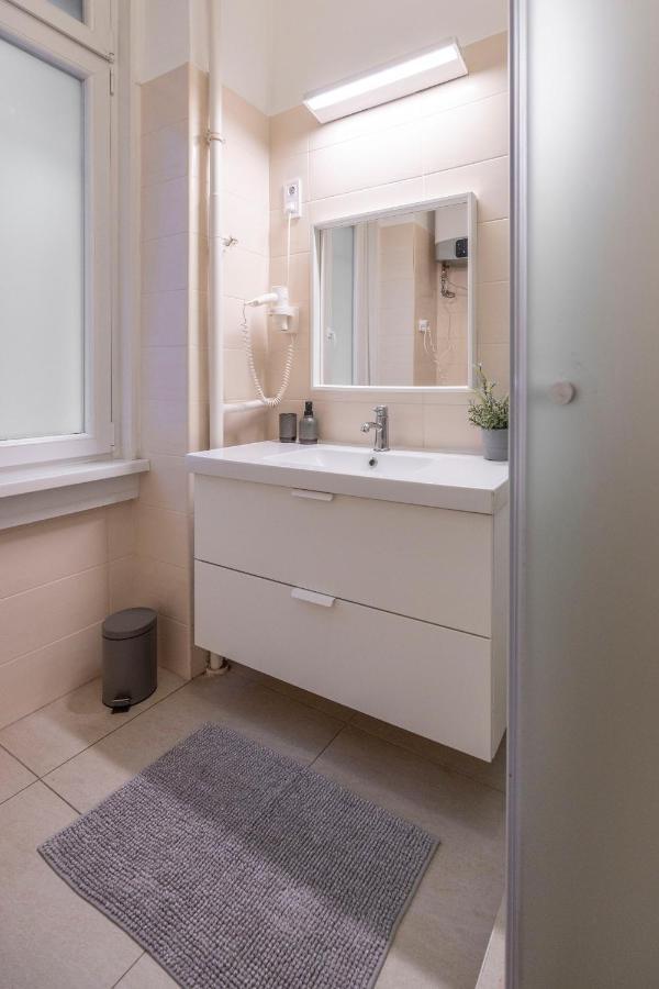 Central Grand Apartment With 5Bedrm 2Bathroom Budapest Exterior photo
