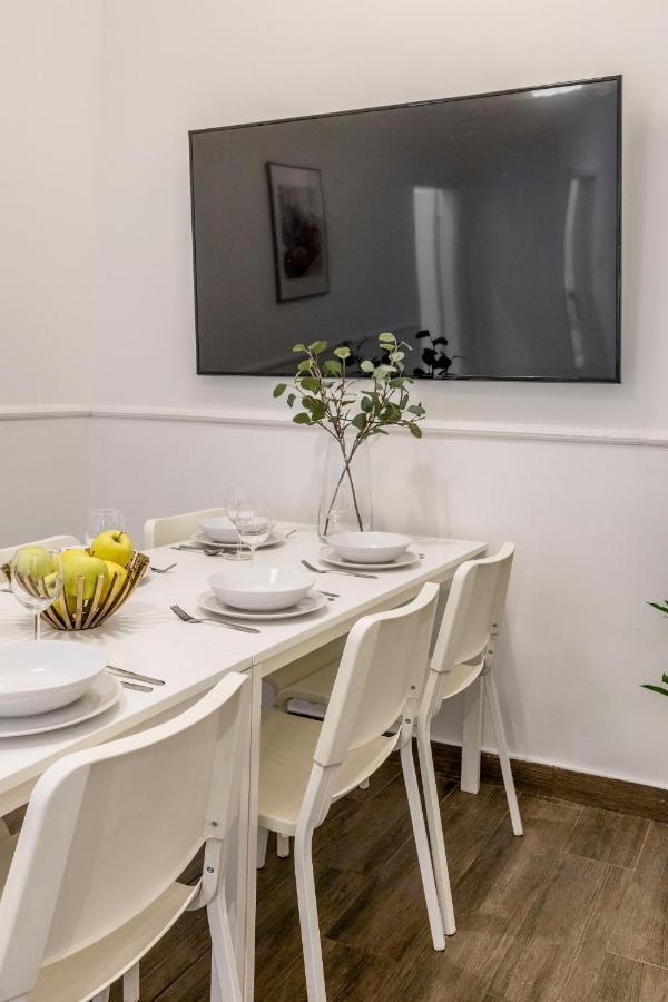 Central Grand Apartment With 5Bedrm 2Bathroom Budapest Exterior photo